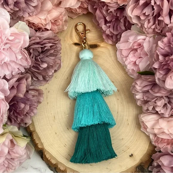 Boho Long Multi Tier Green Fringe Purse Charm - Picture 5 of 14